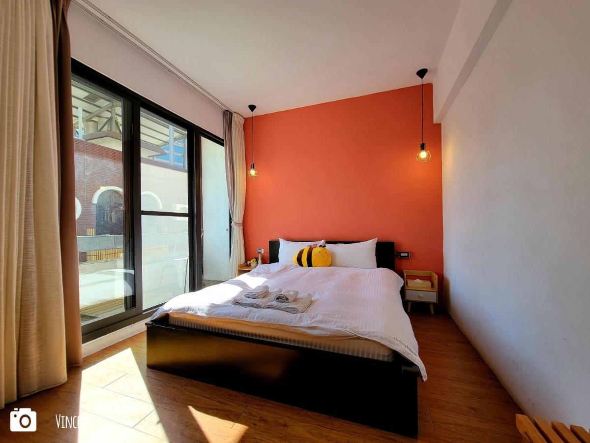 Honey House Tainan Bed & Breakfast Exterior foto