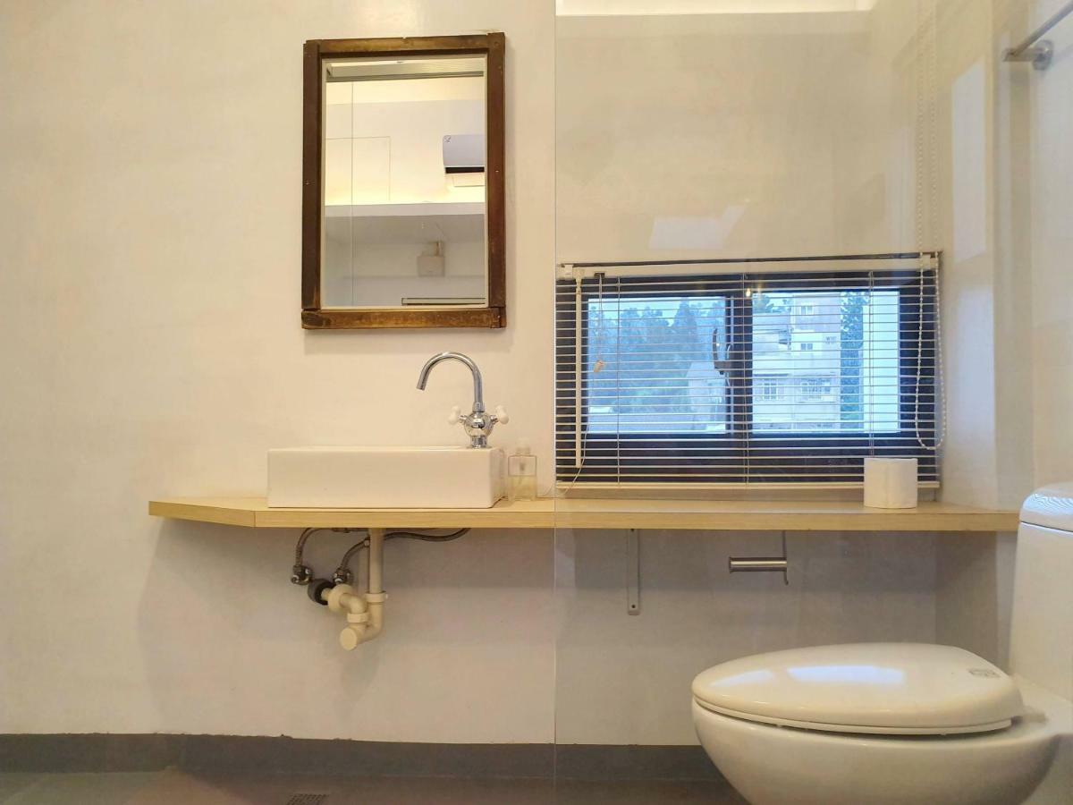 Honey House Tainan Bed & Breakfast Exterior foto