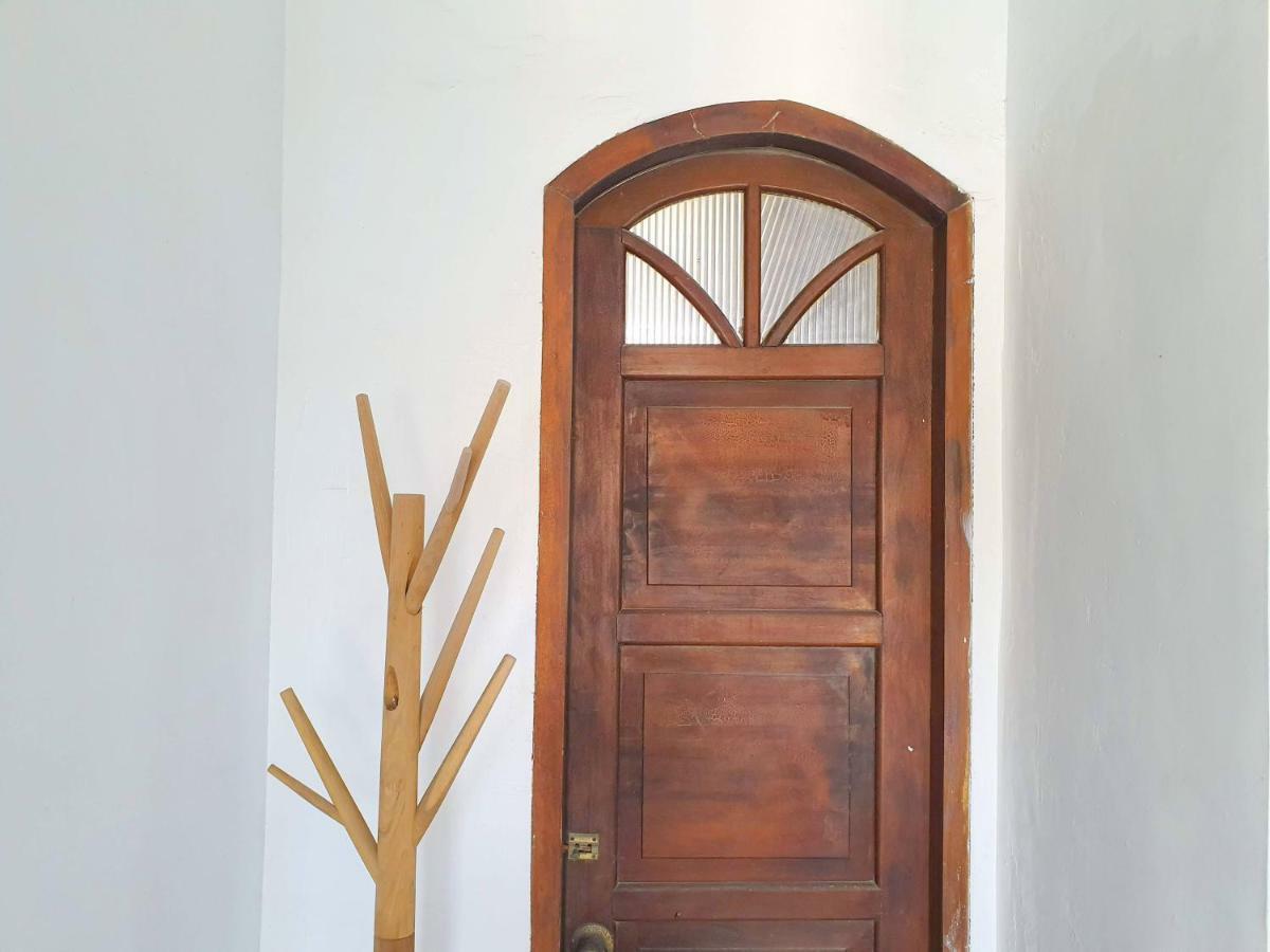 Honey House Tainan Bed & Breakfast Exterior foto
