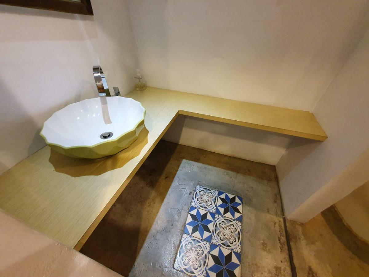 Honey House Tainan Bed & Breakfast Exterior foto